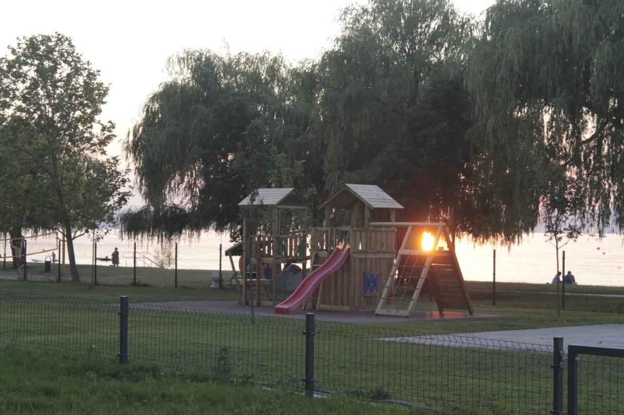 Vízparti Apartman Siófok Esterno foto